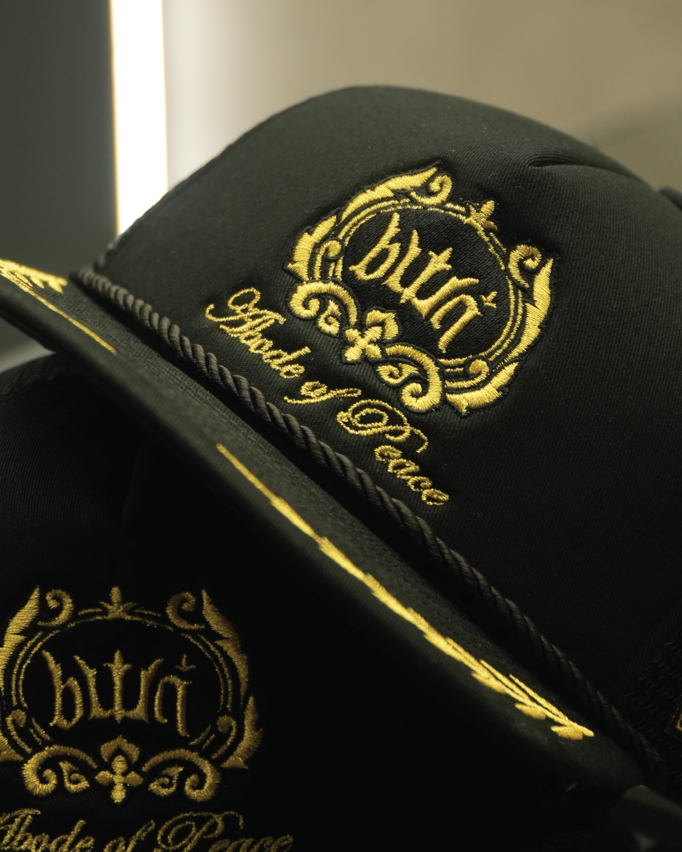 TCC ABODE OF PEACE 'BWN' PUFFY TRUCKER