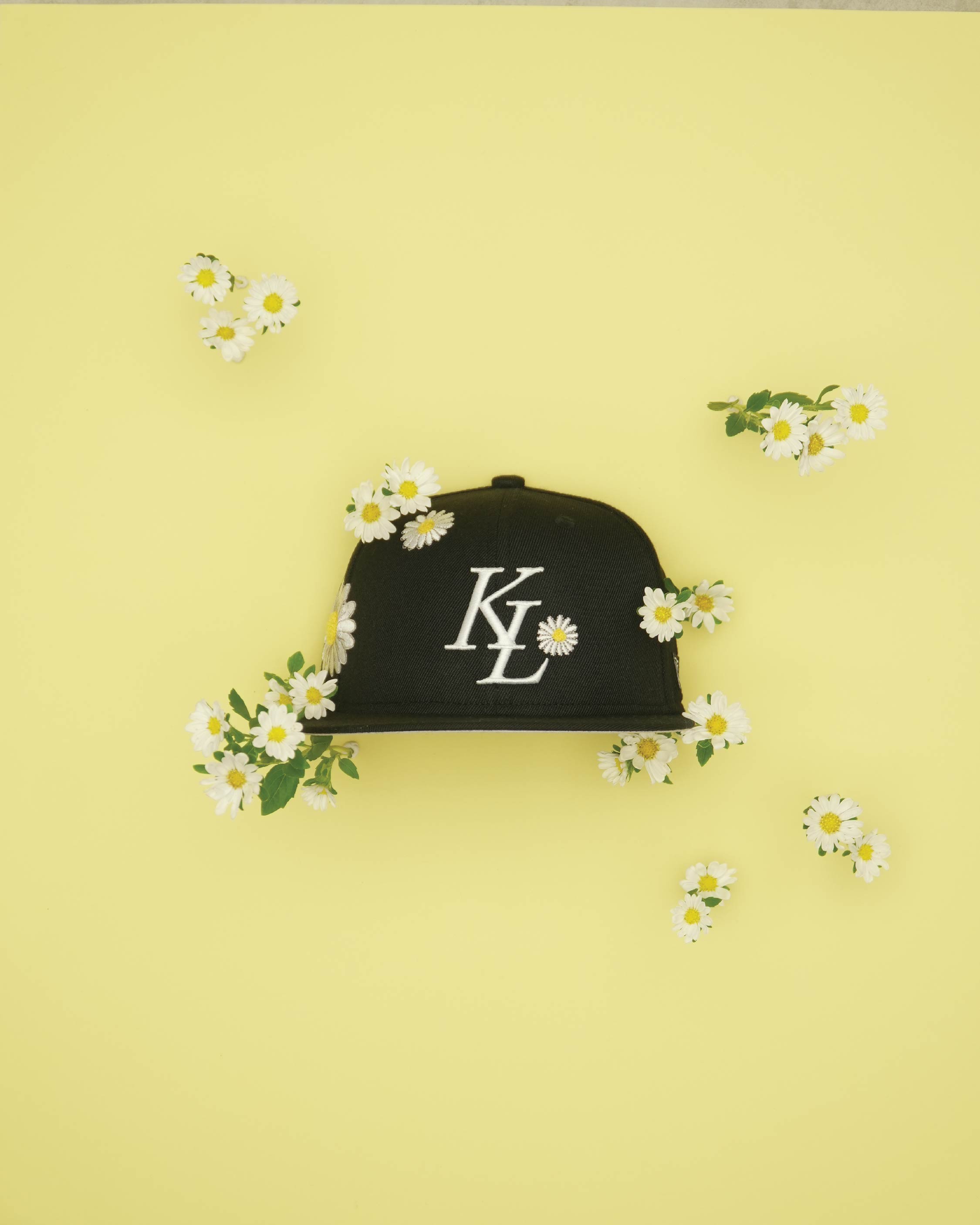 TCC KL LEGACY DAISY FITTED CAP