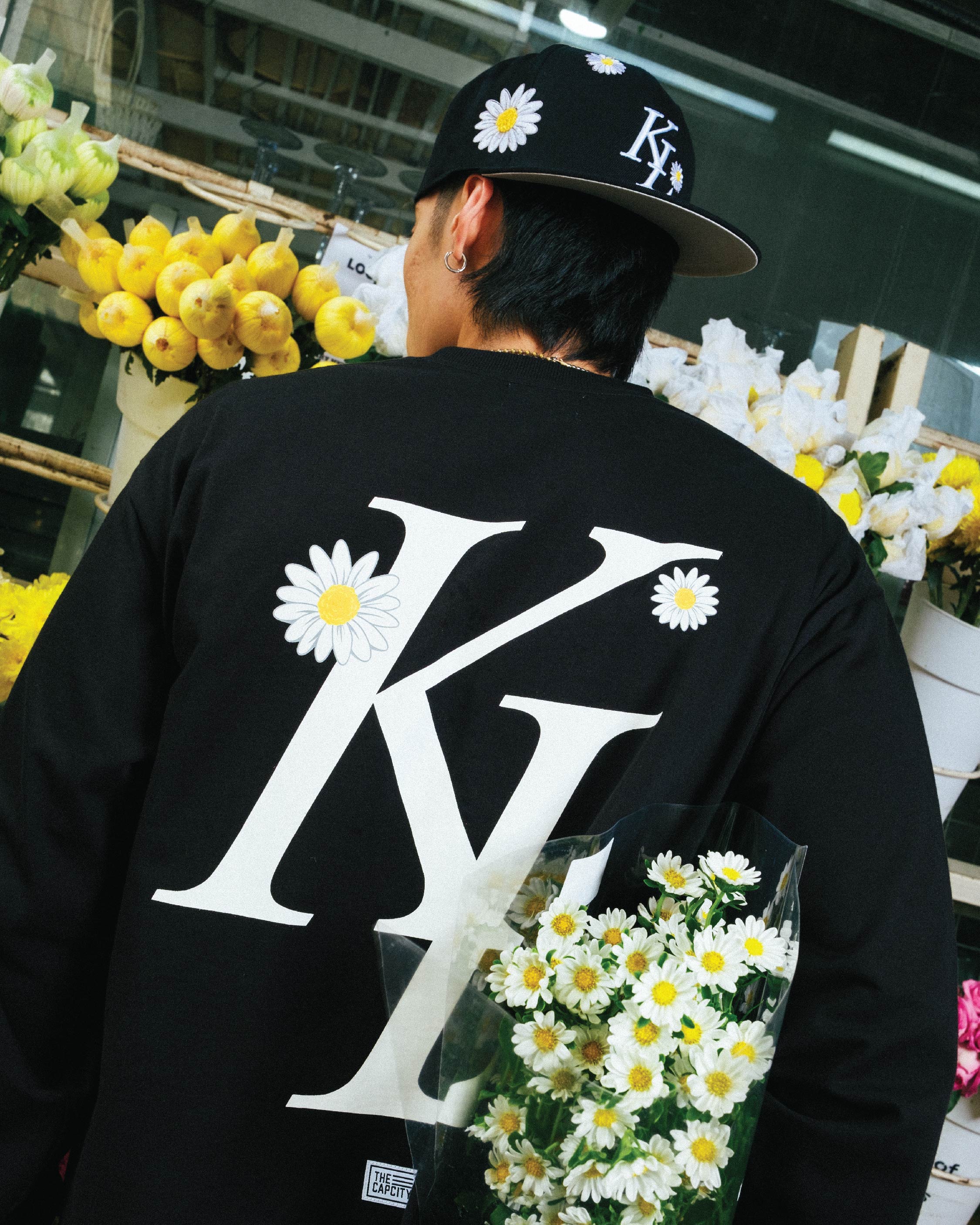 TCC KL LEGACY DAISY LONG SLEEVE TEE
