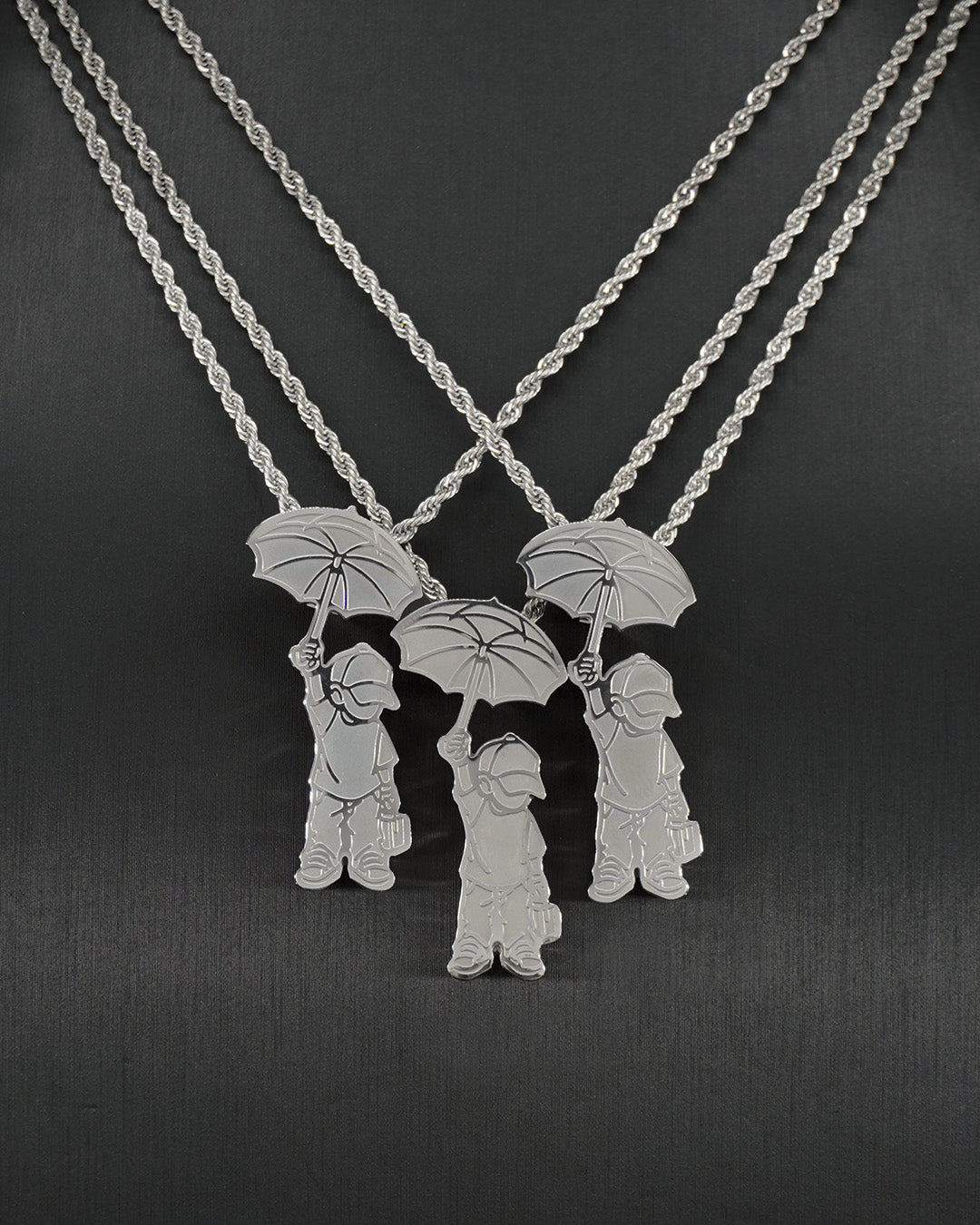 TCC PAYUNG BOI PENDANT ROPE CHAIN