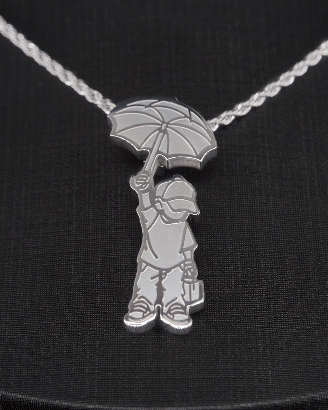 TCC PAYUNG BOI PENDANT ROPE CHAIN