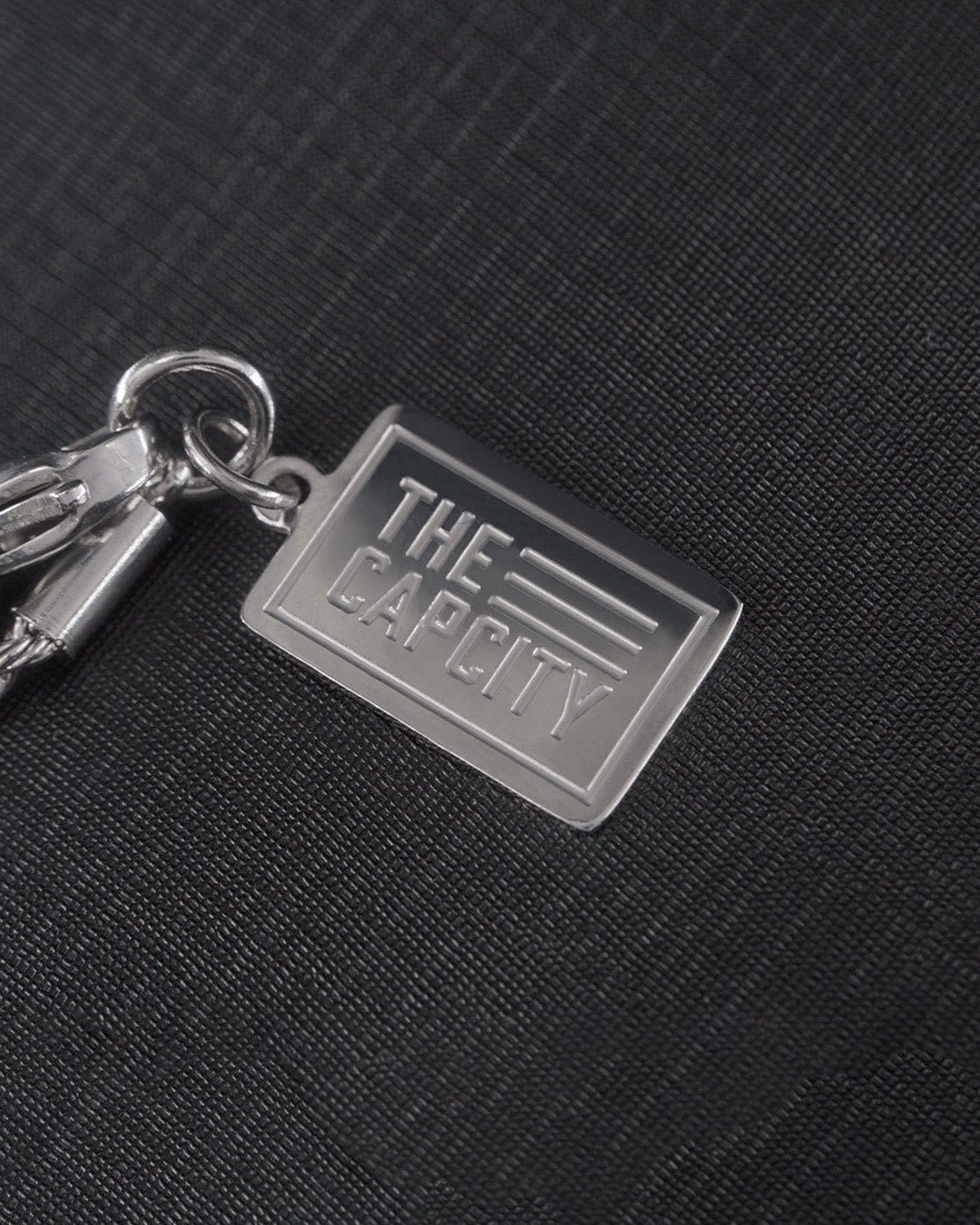 TCC PAYUNG BOI PENDANT ROPE CHAIN