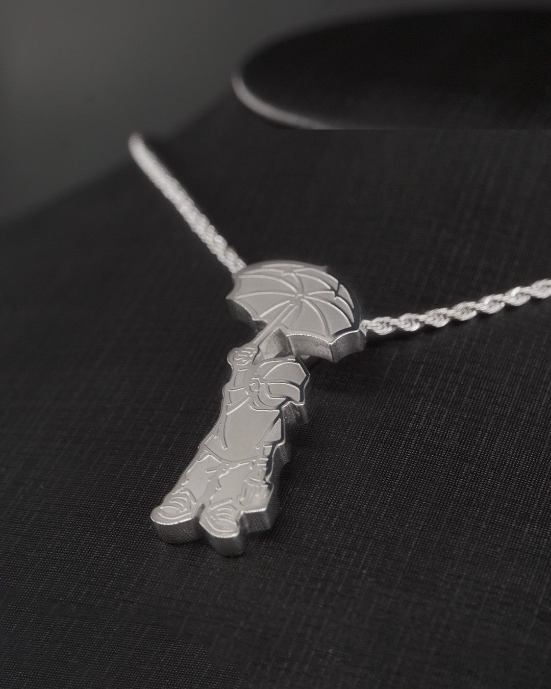 TCC PAYUNG BOI PENDANT ROPE CHAIN