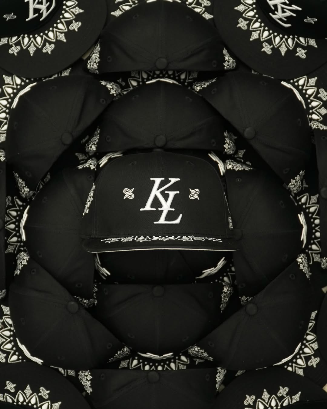 TCC KL LEGACY PAISLEY CLASSIC SNAPBACK