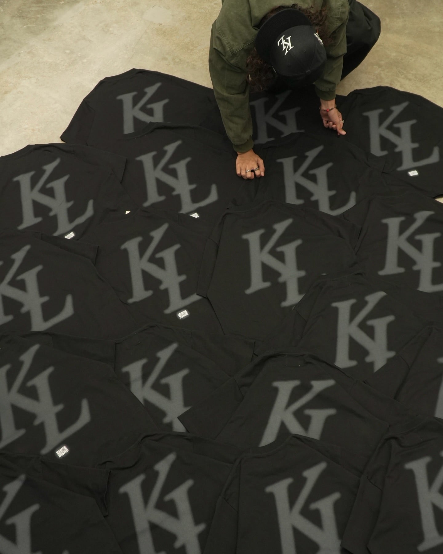 TCC KL LEGACY 144P TEE COLLECTION