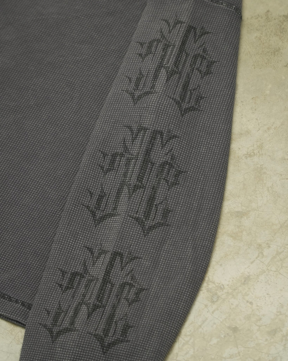 TCC CREST LONG SLEEVE WAFFLE TEE COLLECTION